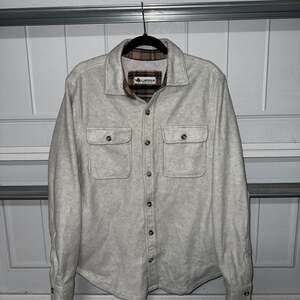 Tallwoods Beige Long Sleeve Button Up Shacket (M)